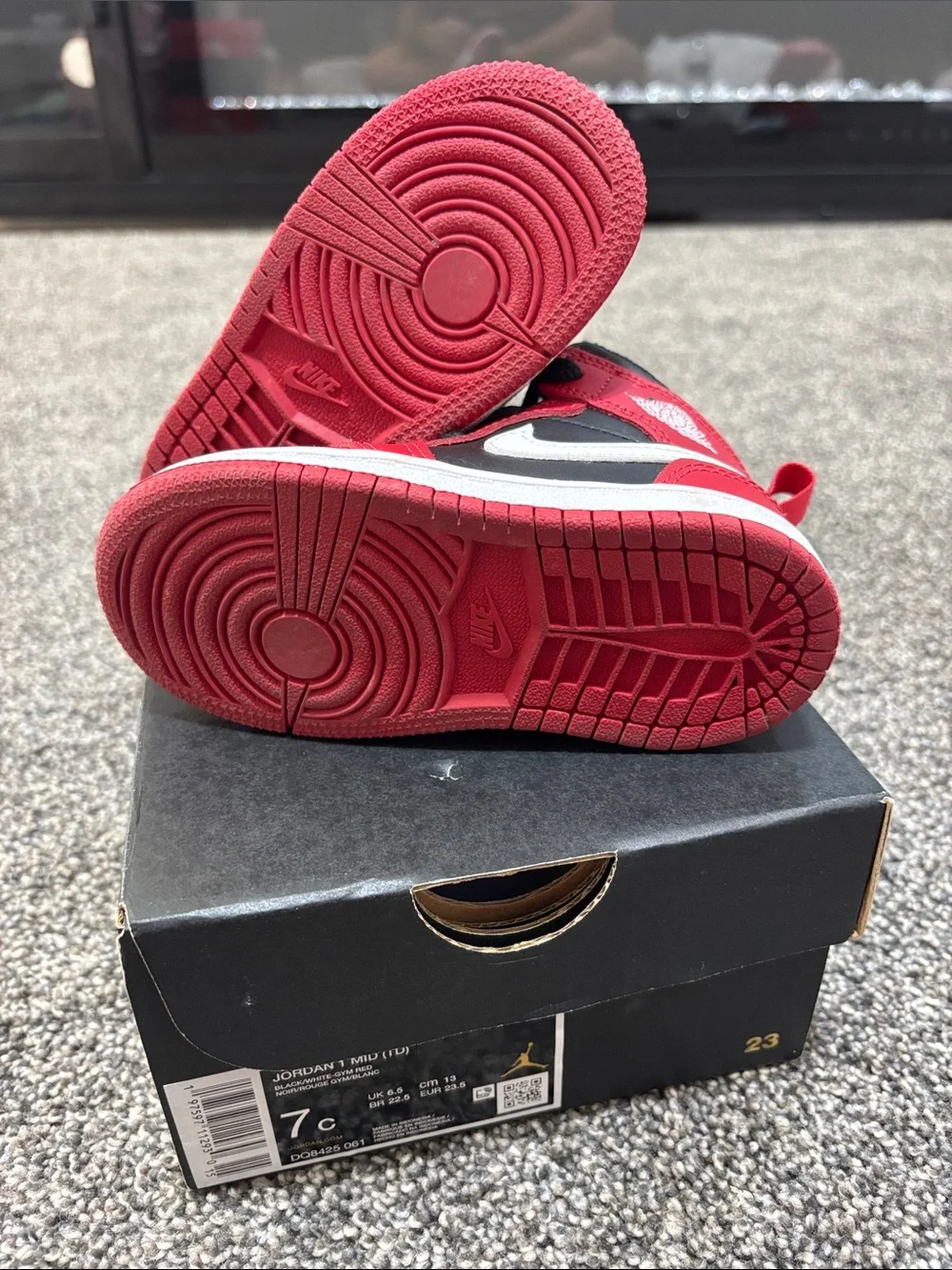 Jordan *wore twice*